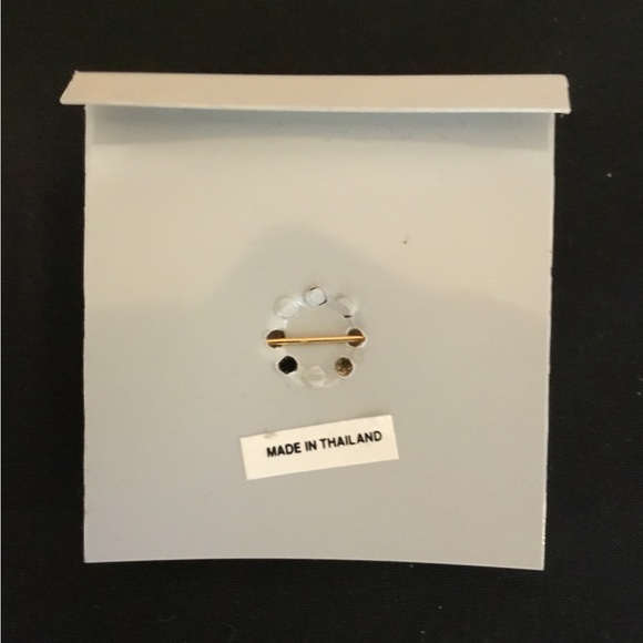 VTG ENAMELED BUTTERFLY BROOCH - Picture 3 of 3